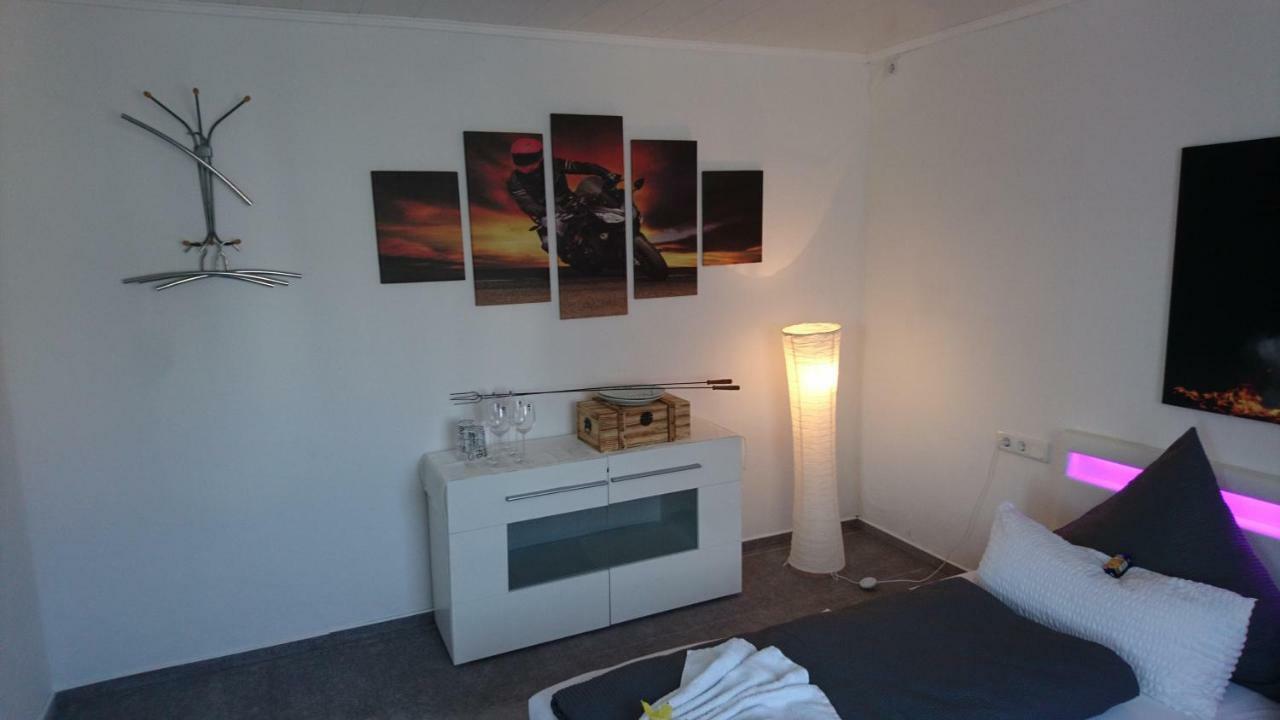 Moderne Wohnung 博登斯边的拉多夫采尔 外观 照片